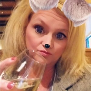 Meet your Posher, Robin